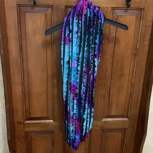 Infinity scarf